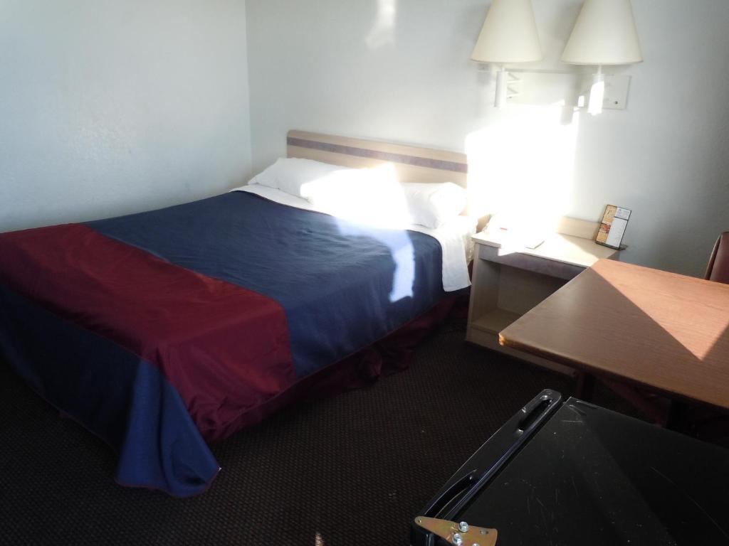 Travelodge By Wyndham Grand Rapids North Walker Kamer foto